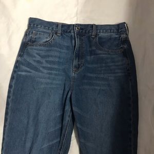 Bundle of 2 pairs Mom Jeans